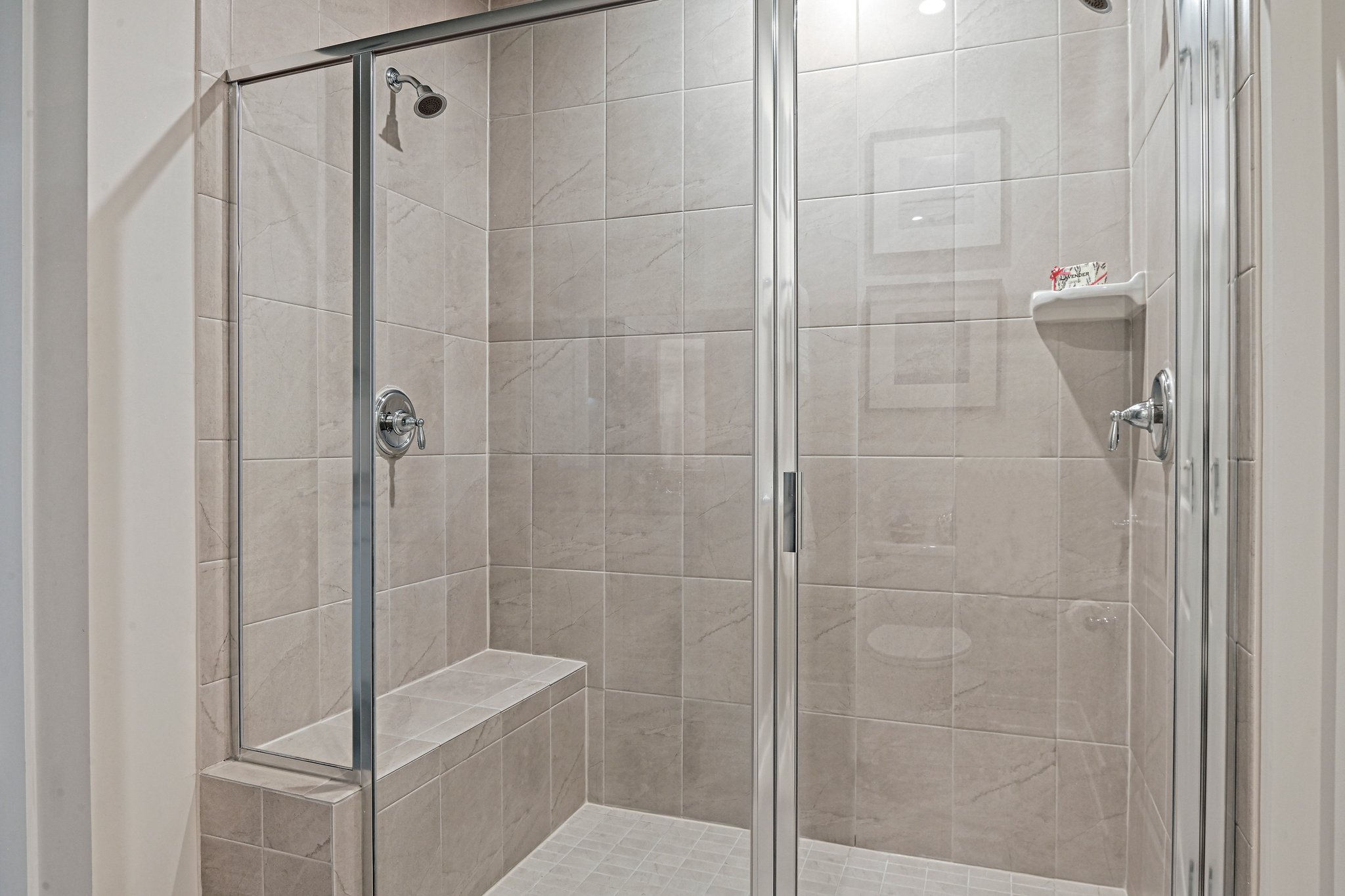 2320 Field Point Road, Unit 4102 Herndon, VA 20171 - Photo 20 of 39 a bathroom with a shower and a toilet