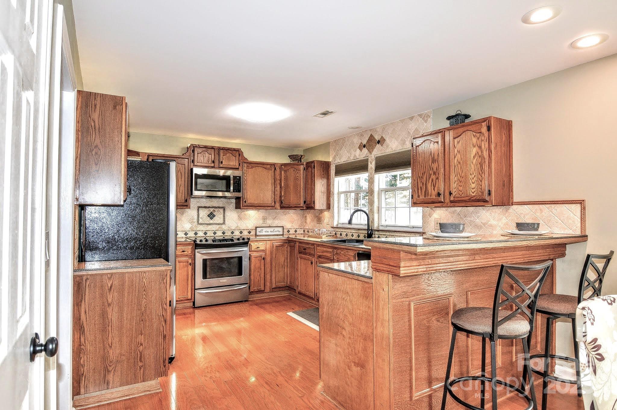 12112 Woodbend Drive Matthews, NC 28105 - Photo 22 of 47