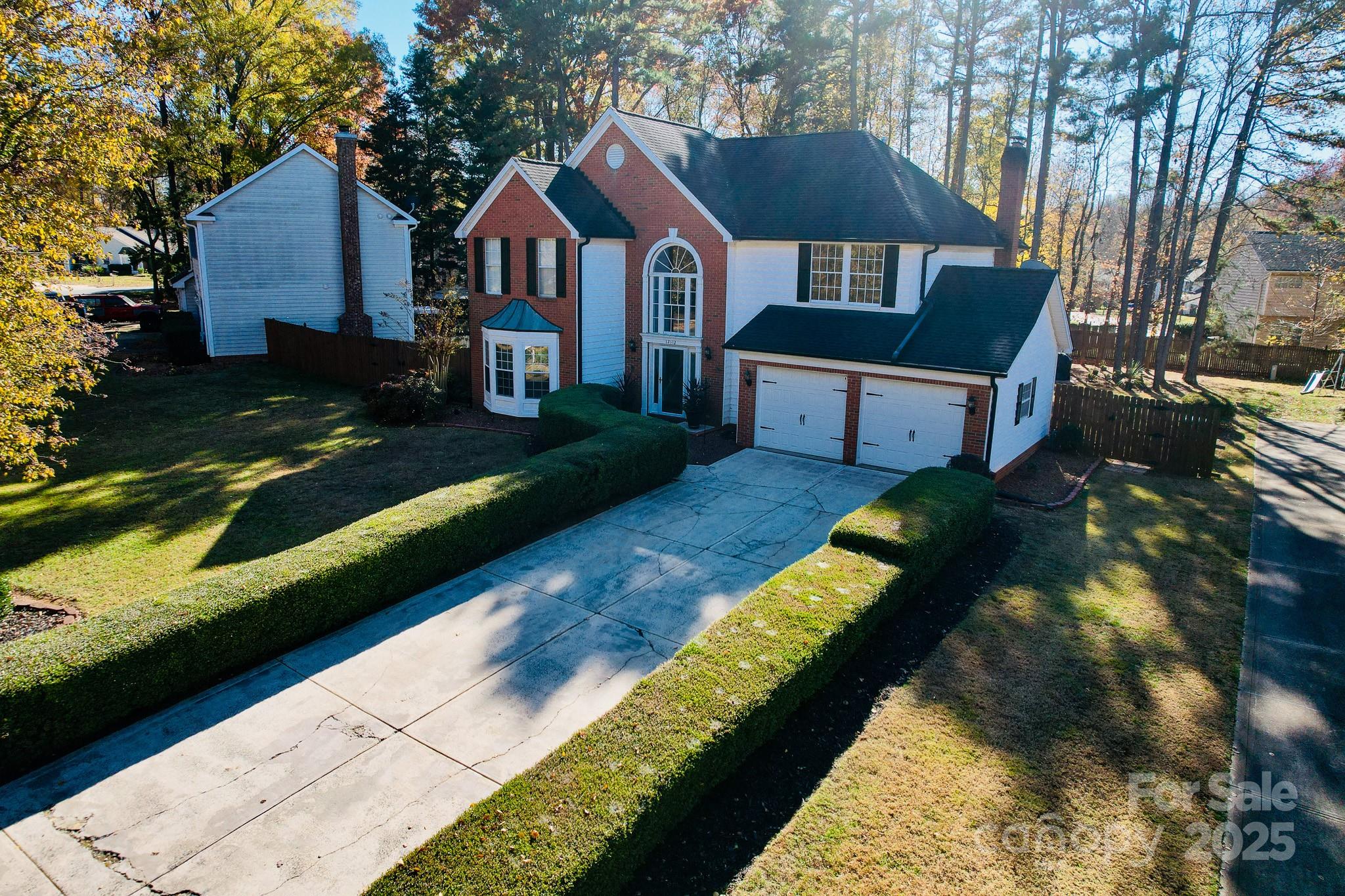 12112 Woodbend Drive Matthews, NC 28105 - Photo 3 of 47