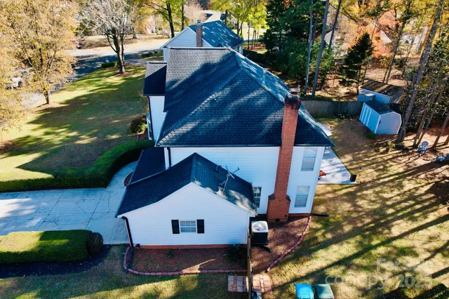 a house view with a yard