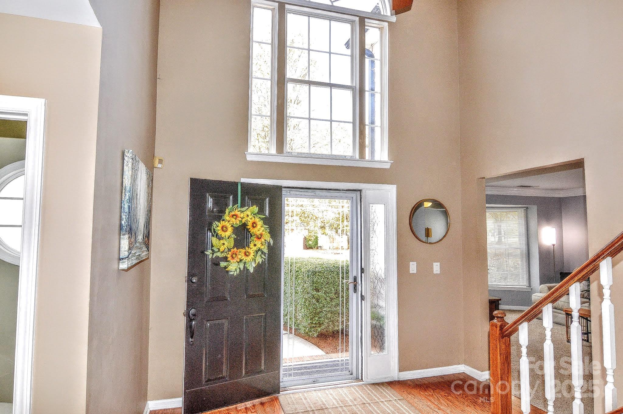 12112 Woodbend Drive Matthews, NC 28105 - Photo 6 of 47