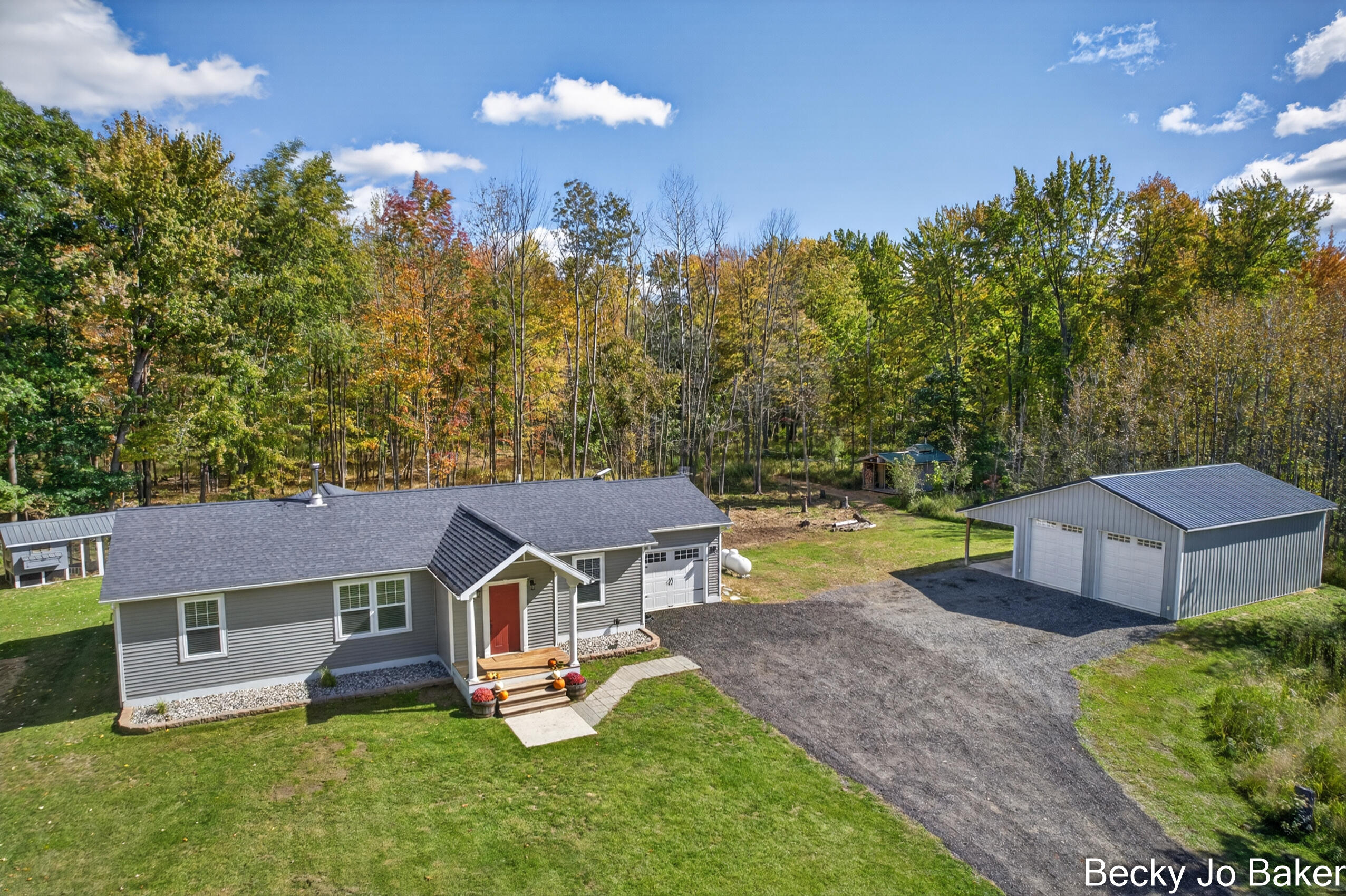5370 N Alamando Rd MLS Size (3 of 92)