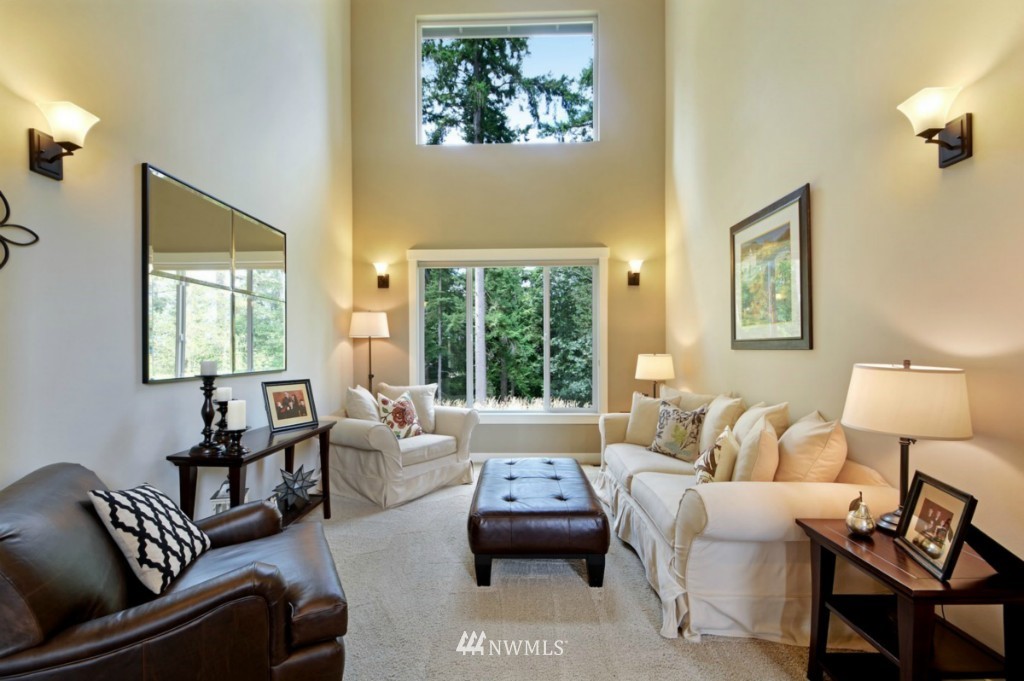 1241 South Ridge Lane Mukilteo, WA 98275 - Photo 4 of 24 Gallery Image 4
