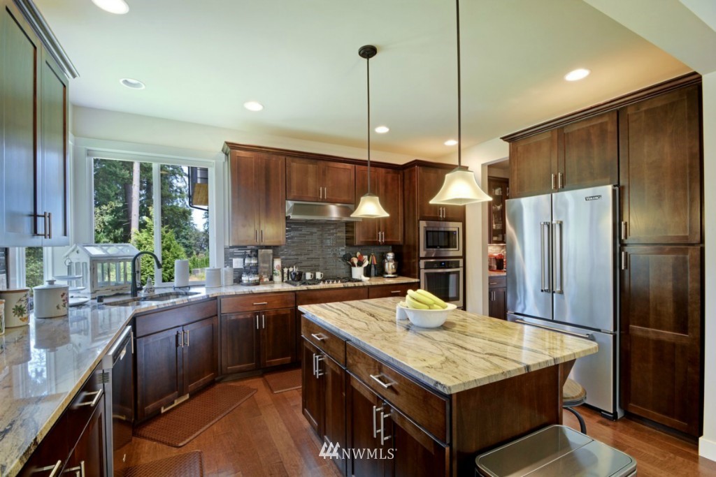 1241 South Ridge Lane Mukilteo, WA 98275 - Photo 8 of 24 Gallery Image 8