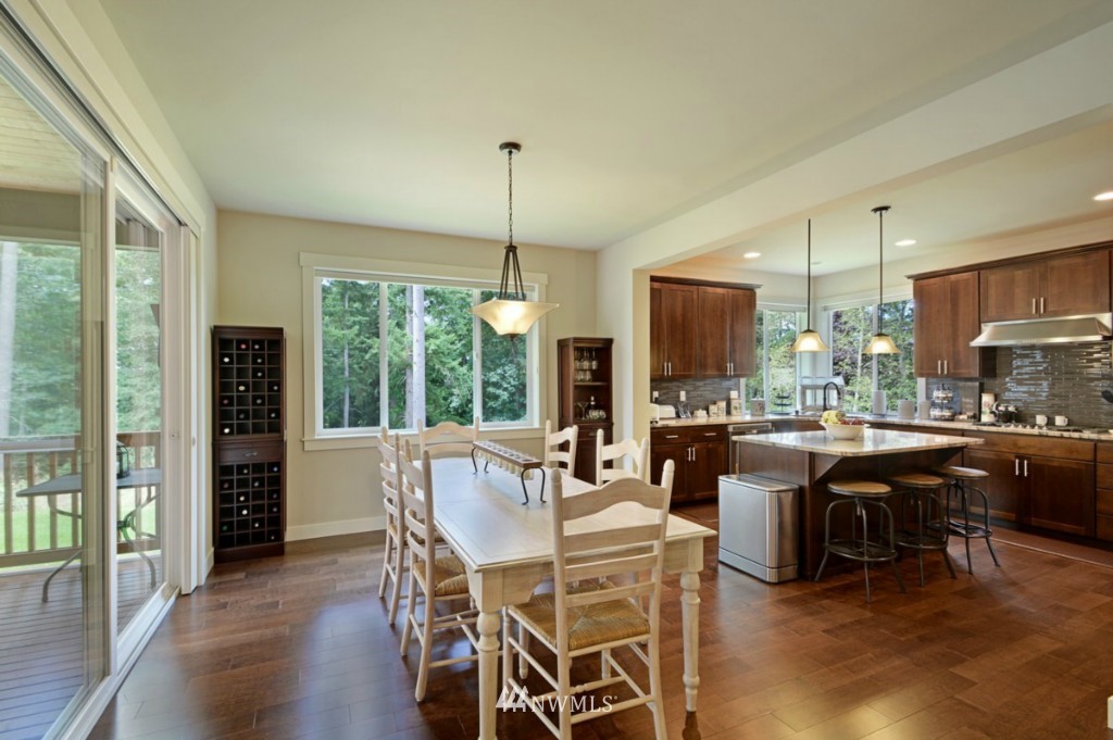 1241 South Ridge Lane Mukilteo, WA 98275 - Photo 10 of 24 Gallery Image 10