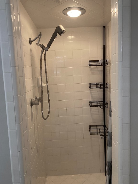 2414 South 5th Street, Unit A Austin, TX 78704 - Photo 16 of 18 a bathroom with a shower