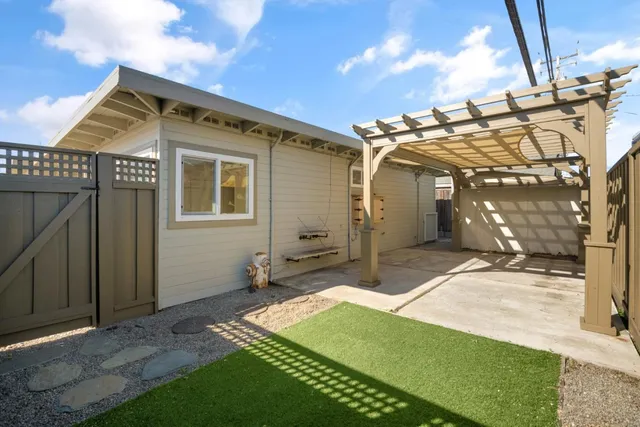 $1,675,000 | 1401-1403 Cary Avenue, San Mateo, CA 94401