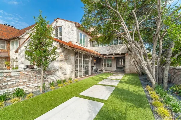$5,500 | 4100 University Boulevard, University Park, TX 75205
