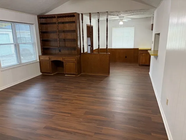 $2,000 | 10423 Huntington View Drive, Houston, TX 77099