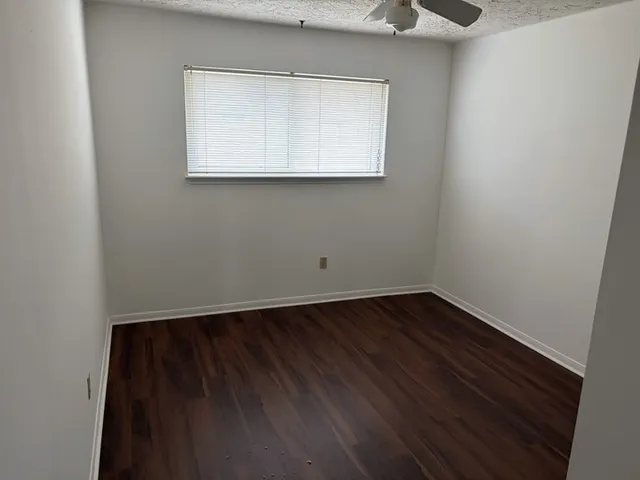 $2,000 | 10423 Huntington View Drive, Houston, TX 77099