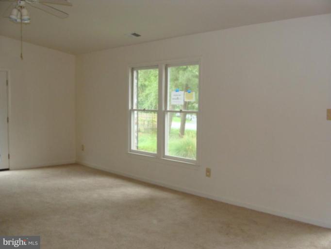 18244 Old Triangle Road Triangle, VA 22172 - Photo 7 of 15 Living Room #2