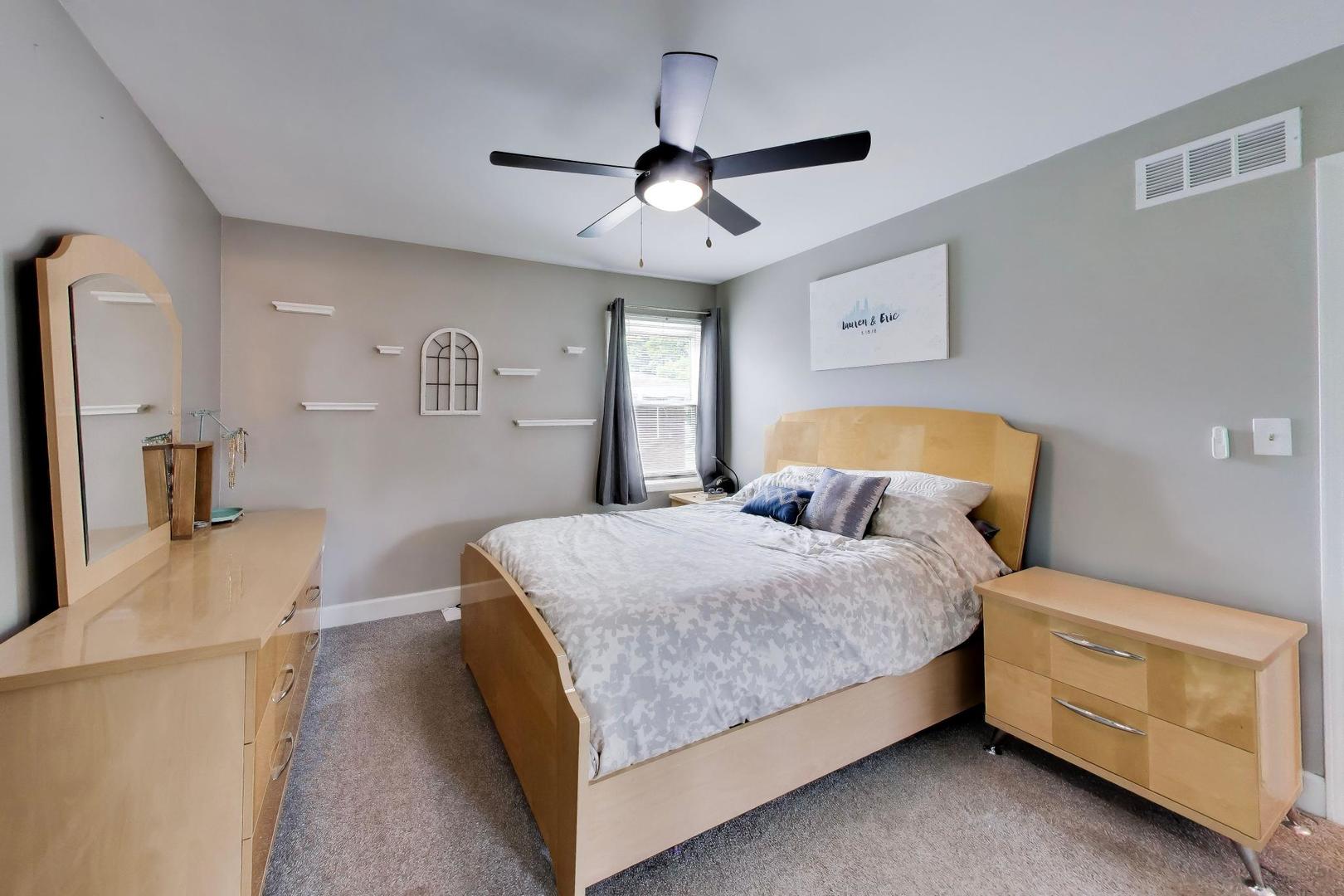 2167 Midhurst Road Downers Grove, IL 60516 - Photo 14 of 38