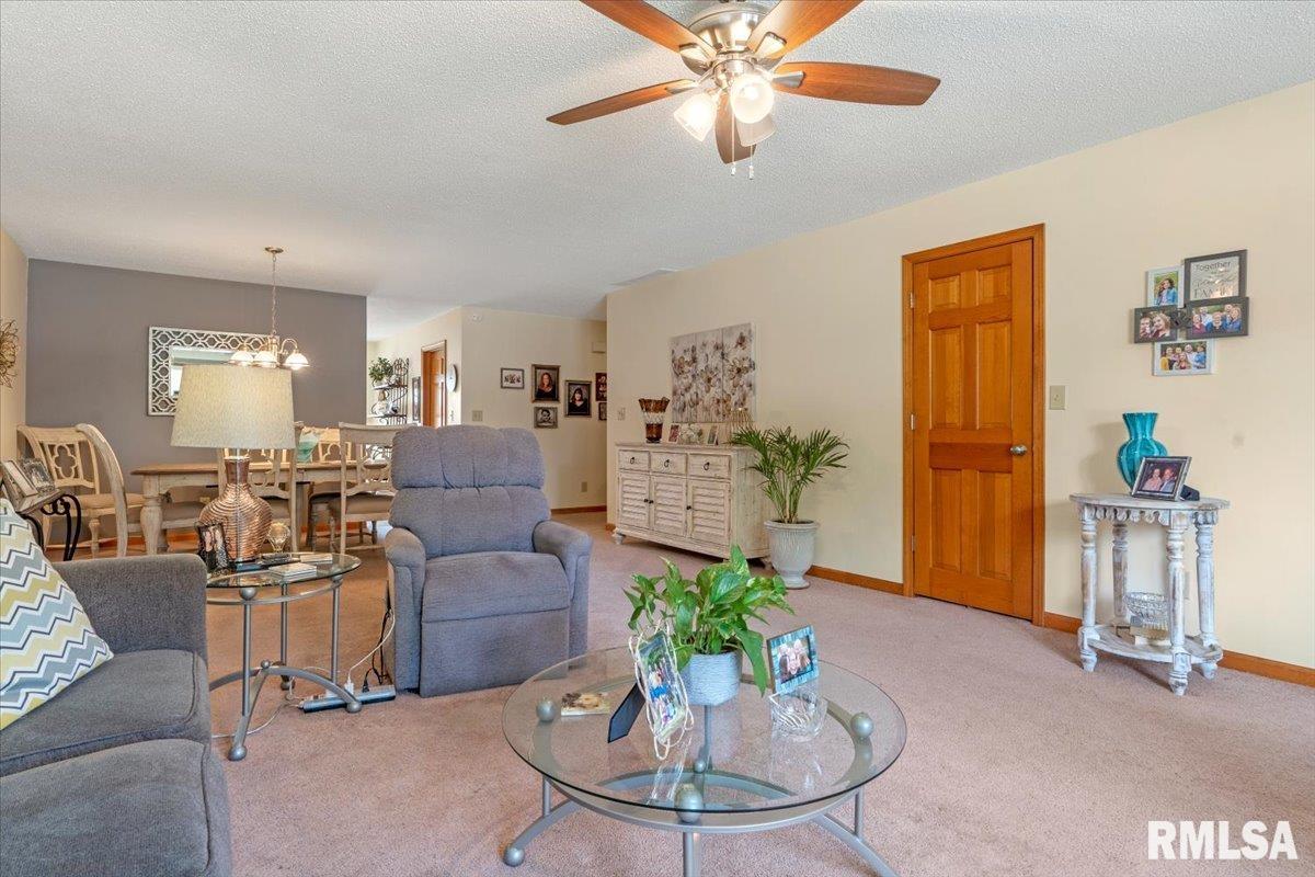 407 Bellerive Road Springfield, IL 62704 - Photo 5 of 30
