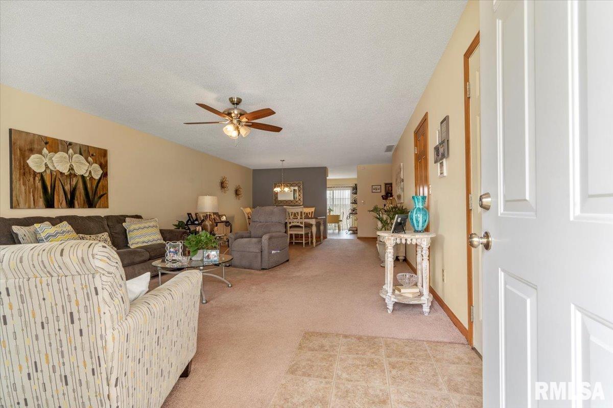 407 Bellerive Road Springfield, IL 62704 - Photo 8 of 30