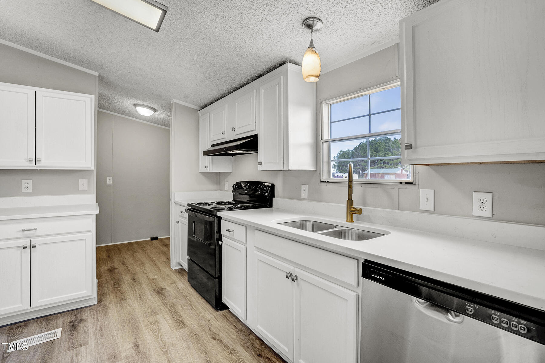 155 Spencer Road Fremont, NC 27830 - Photo 12 of 30 Kitchen