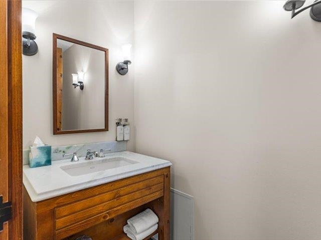 7412 Mountain Road, Unit 212 #519 Stowe, VT 05672 - Photo 26 of 57