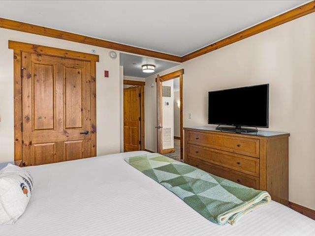7412 Mountain Road, Unit 212 #519 Stowe, VT 05672 - Photo 37 of 57