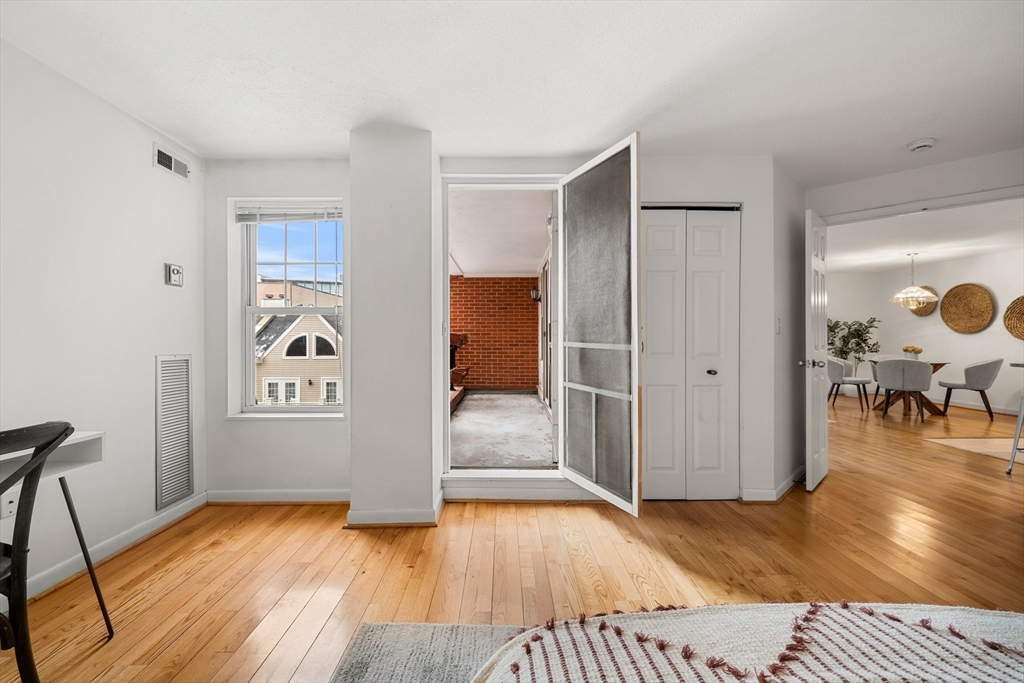 11 Church Street, Unit 203 Salem, MA 01970 - Photo 21 of 40 a view interior of the house