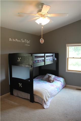 3375 Hawkins Branch Road Bethpage, TN 37022 - Photo 16 of 20 THIRD BEDROOM