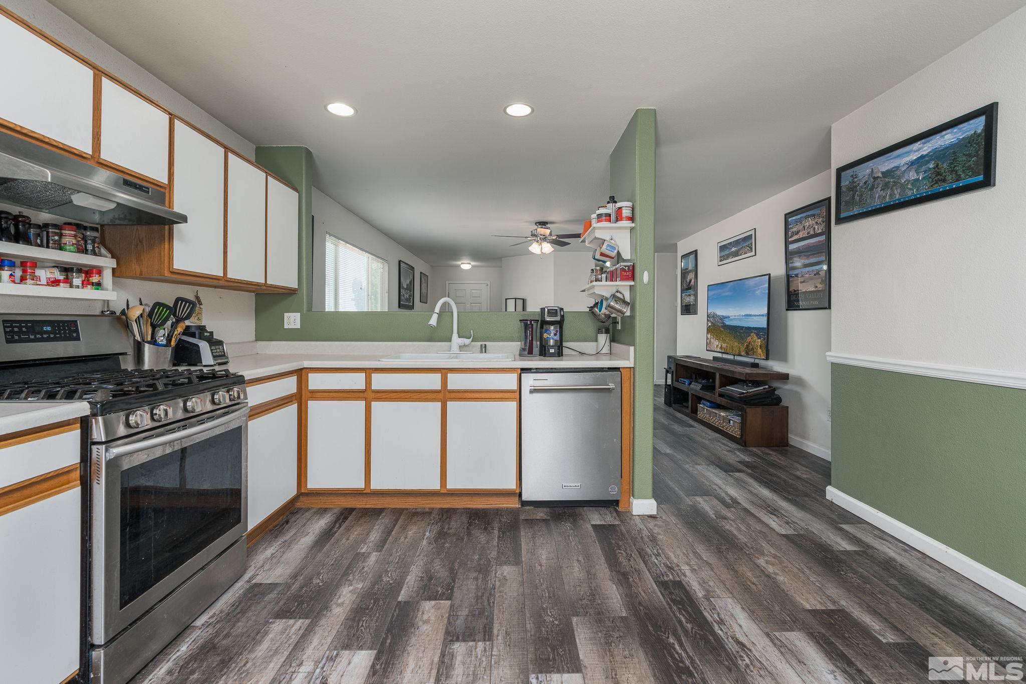 7472 Hebrides Court Reno, NV 89506 - Photo 11 of 31 Photo 11