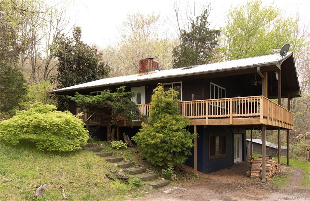 2524 Patton Road Franklin, NC 28734 - Photo 1 of 37 Gallery Image 1