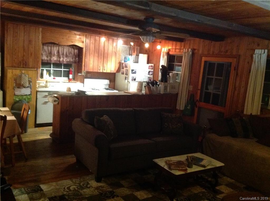 2524 Patton Road Franklin, NC 28734 - Photo 2 of 37 Gallery Image 2