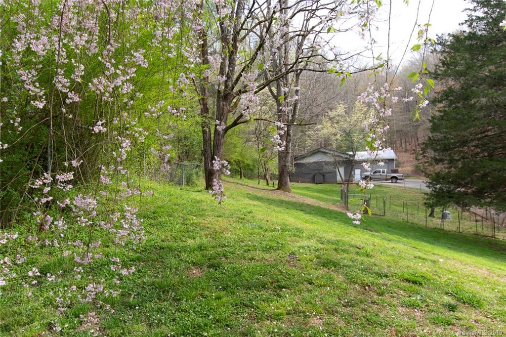 2524 Patton Road Franklin, NC 28734 - Photo 21 of 37 Gallery Image 21