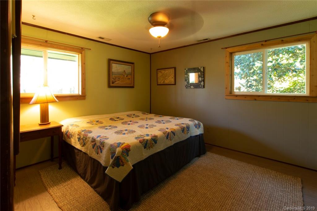2524 Patton Road Franklin, NC 28734 - Photo 9 of 37 Gallery Image 9