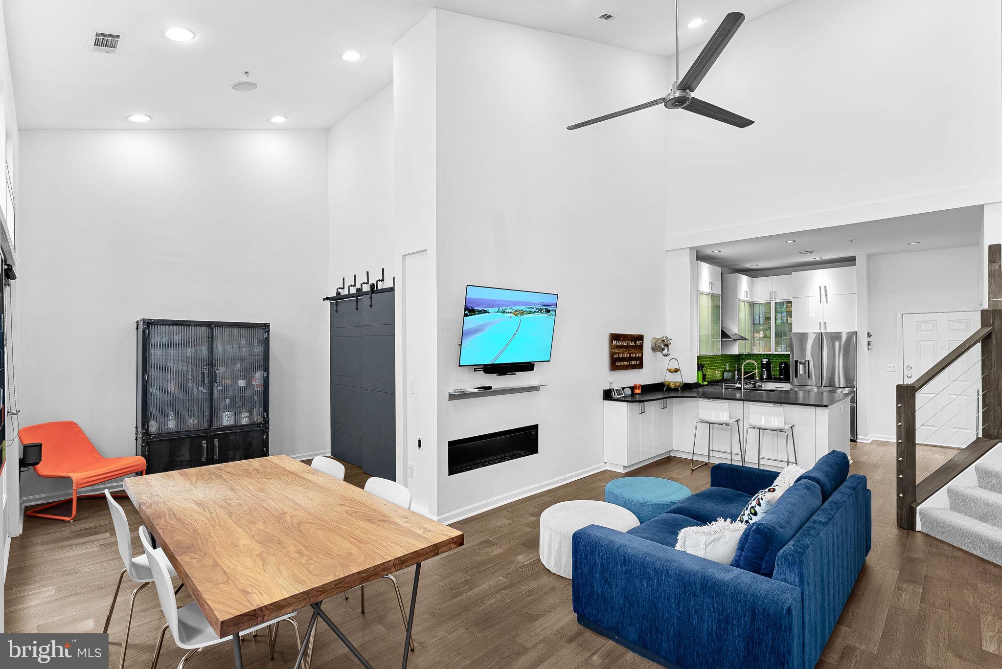 12000 Market Street, Unit 428 Reston, VA 20190 - Photo 13 of 105 Side nook for work and entertaining