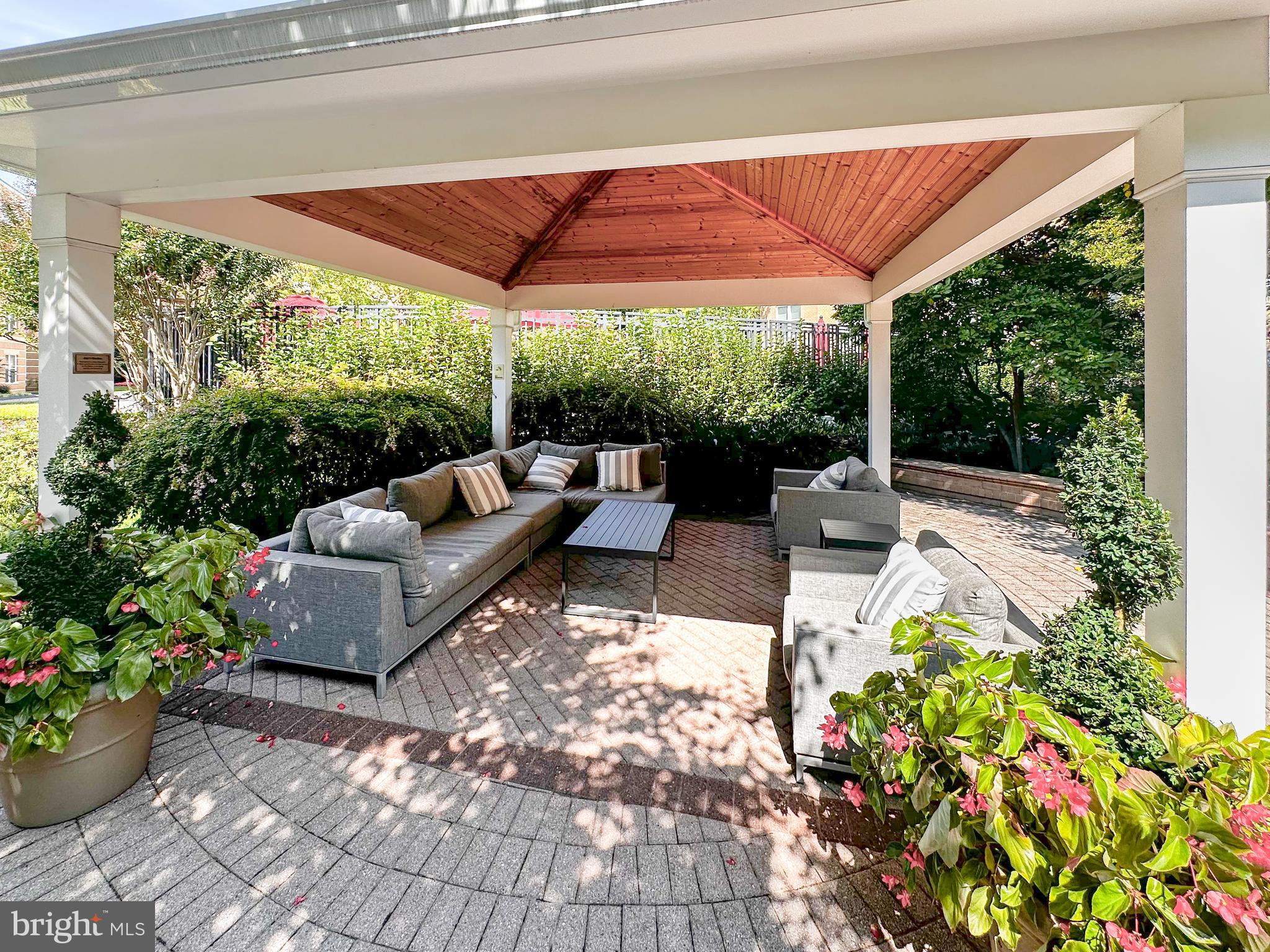 12000 Market Street, Unit 428 Reston, VA 20190 - Photo 62 of 105 Outdoor escape