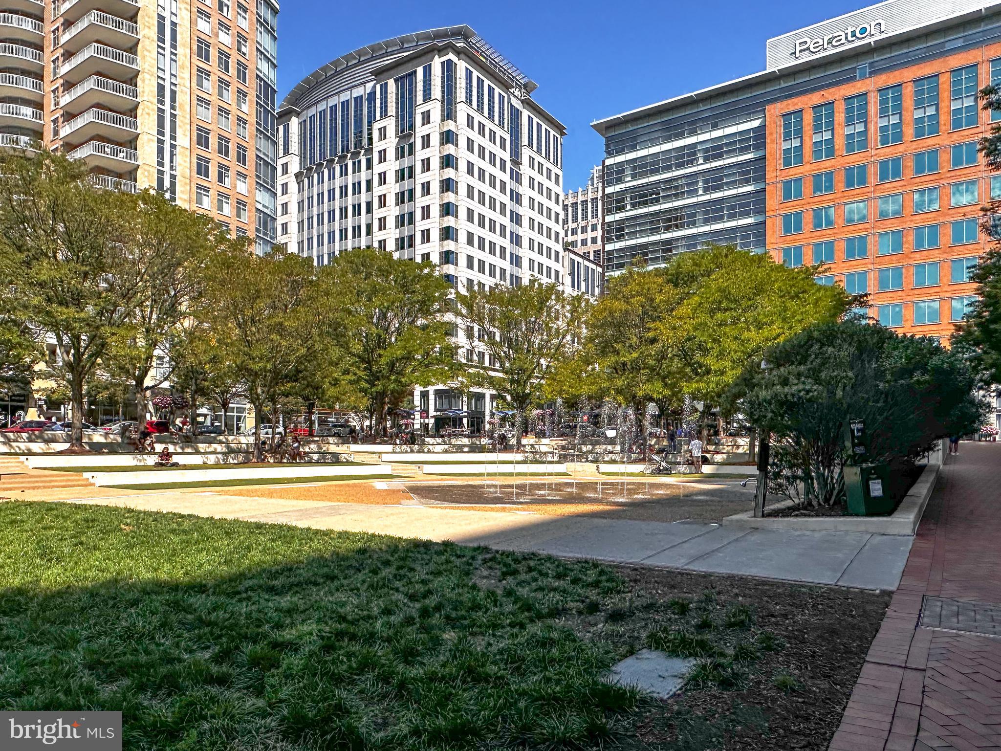 12000 Market Street, Unit 428 Reston, VA 20190 - Photo 75 of 105 Large Central Park for all