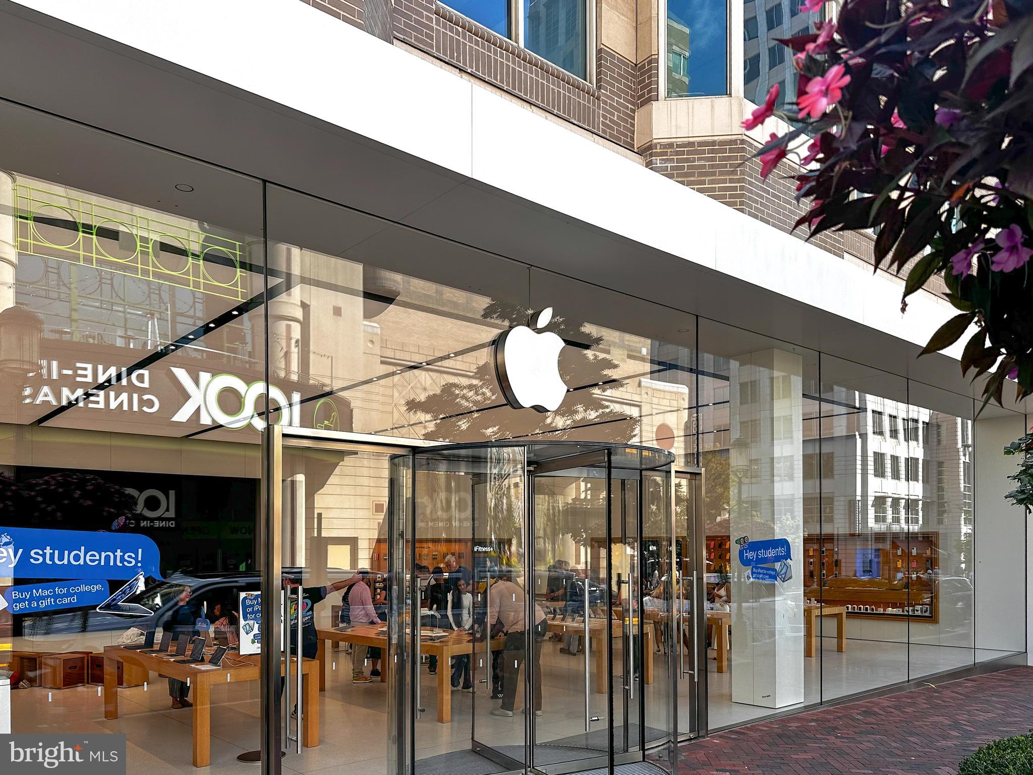 12000 Market Street, Unit 428 Reston, VA 20190 - Photo 83 of 105 Apple Store next door