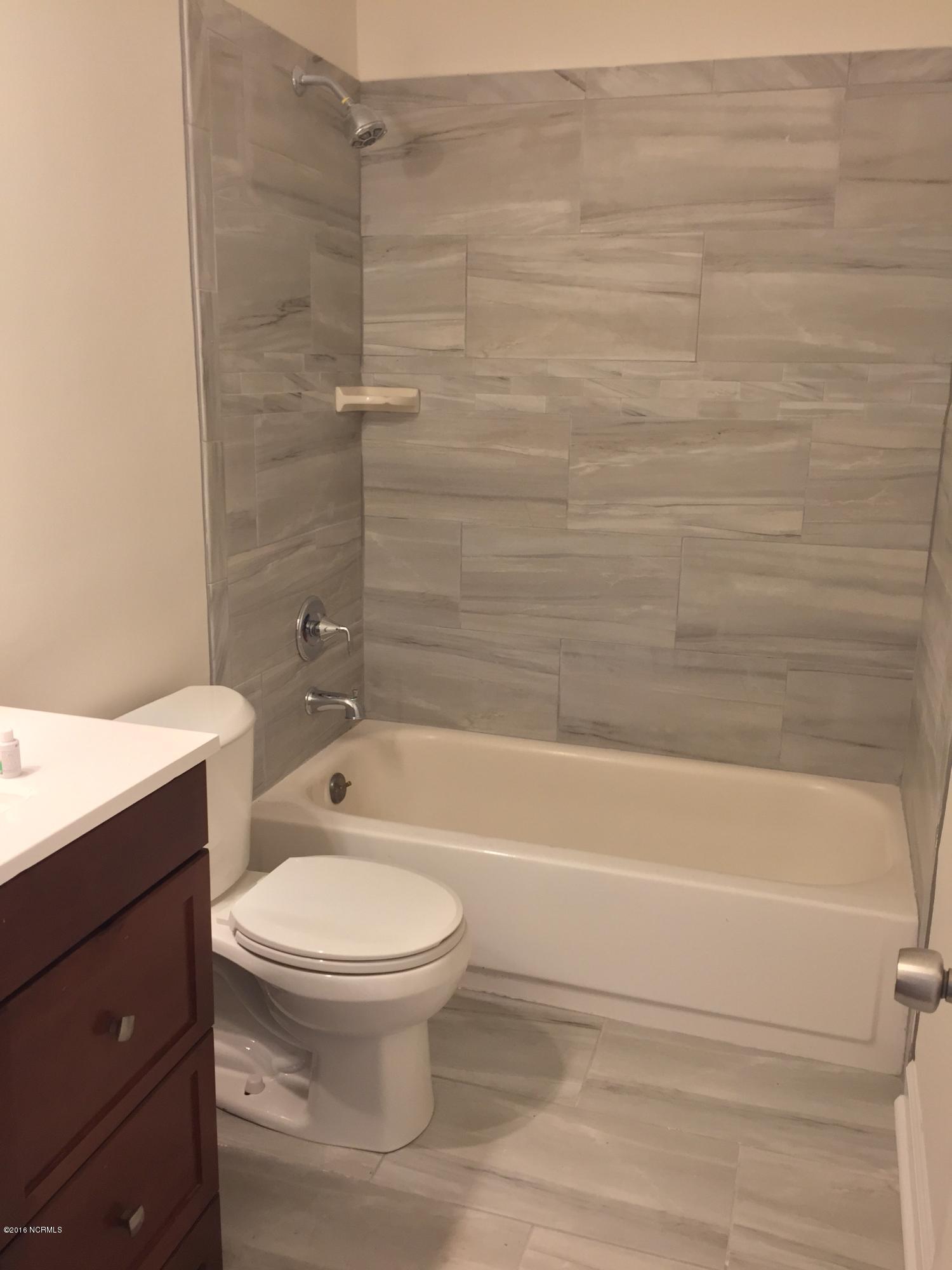 5629 Myrtle Grove Road Wilmington, NC 28409 - Photo 7 of 16 New Hallway Bath