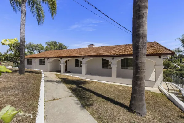 $925,000 | 3480 Sunset Drive, Fallbrook, CA 92028