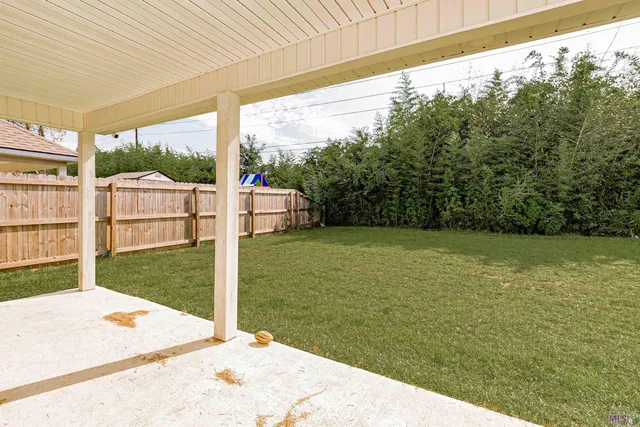 $279,900 | 15820 Loussier Drive, Zachary, LA 70791