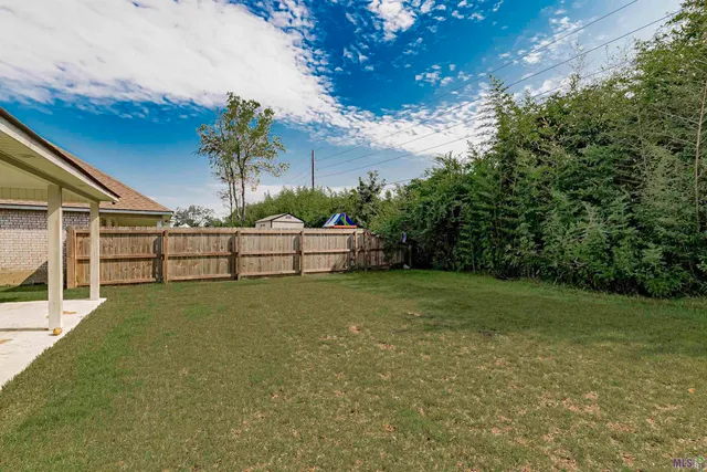 $279,900 | 15820 Loussier Drive, Zachary, LA 70791