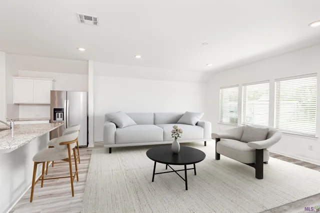 $279,900 | 15820 Loussier Drive, Zachary, LA 70791