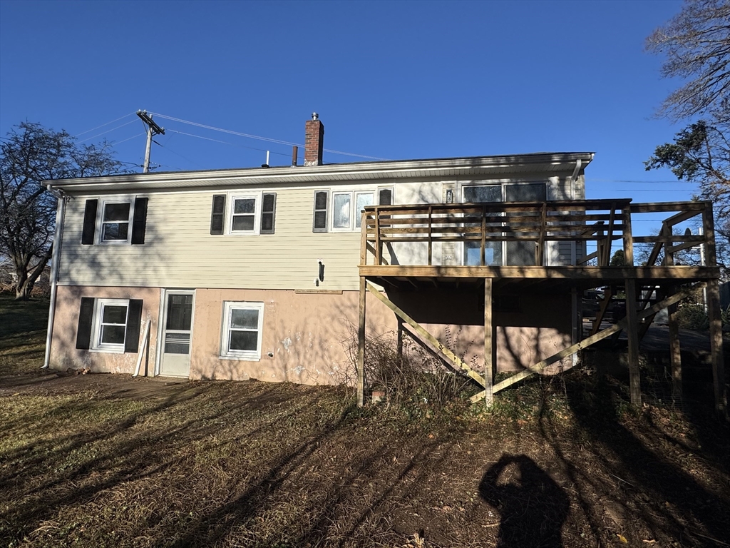 8 Nicks Rock Road, Unit 1 Plymouth, MA 02360 - Photo 4 of 27 a view of a house with backyard