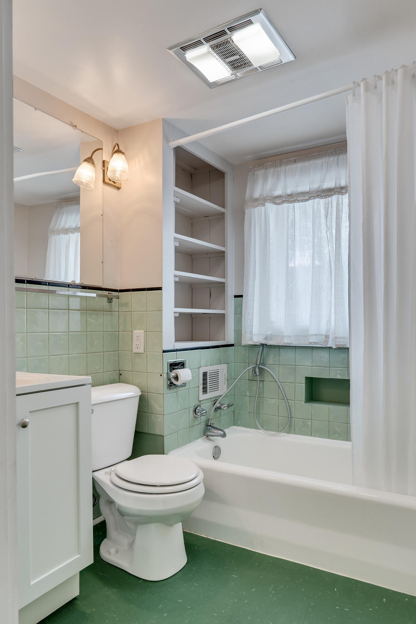 667 East Blackhawk Avenue Prairie du Chien, WI 53821 - Photo 40 of 61 38__DSC8551_mls