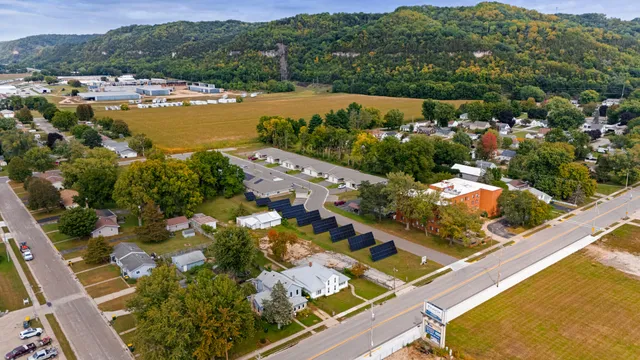 $249,999 | 667 East Blackhawk Avenue, Prairie du Chien, WI 53821