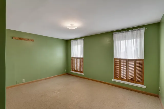 $249,999 | 667 East Blackhawk Avenue, Prairie du Chien, WI 53821