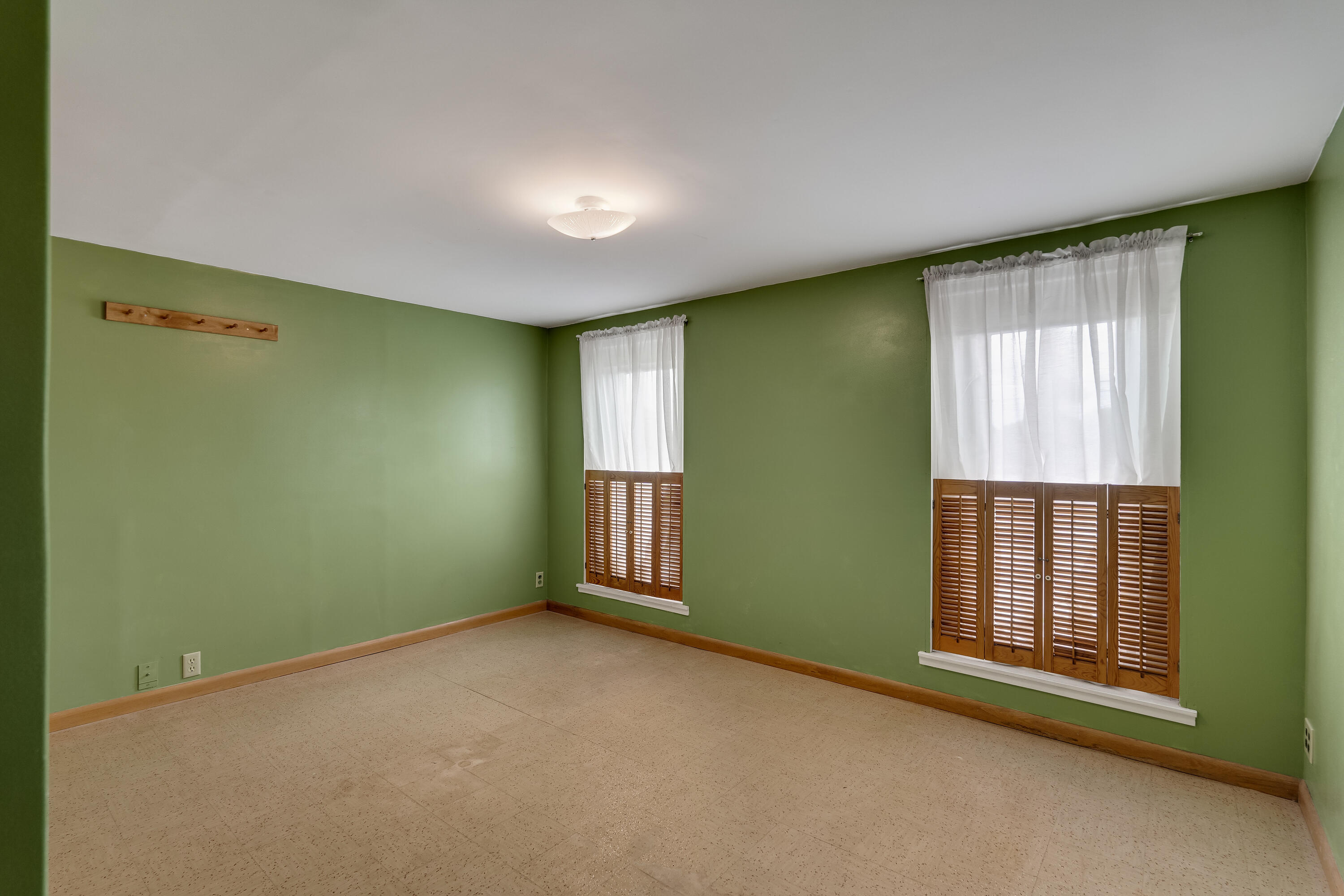 667 East Blackhawk Avenue Prairie du Chien, WI 53821 - Photo 10 of 61 35__DSC8576_mls