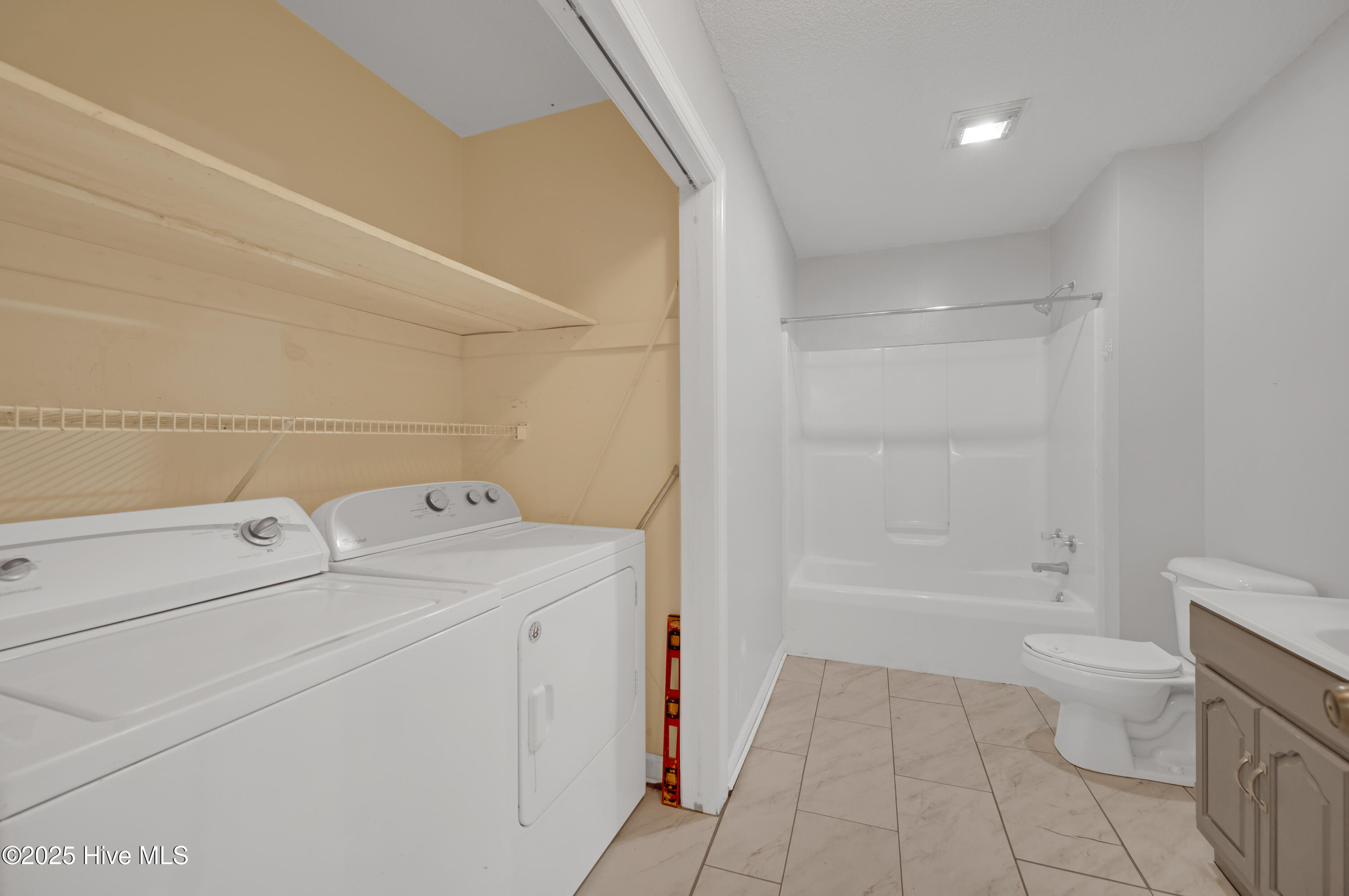 3426 Alvin Road Grimesland, NC 27837 - Photo 13 of 32 3426 Alvin Road-19