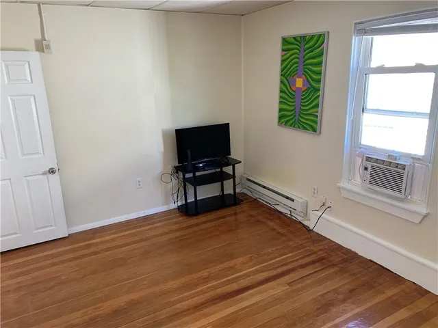 $1,700 | 9 Winter Street, Unit 6, Lincoln, RI 02838