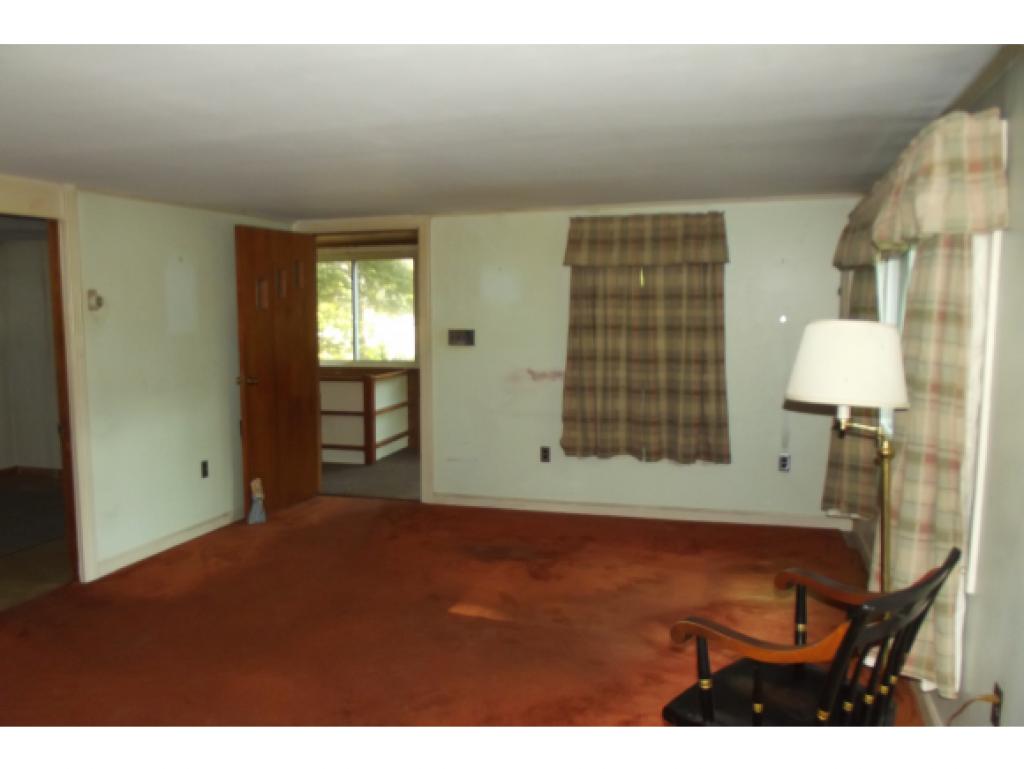 13 Great Pond Road Kingston, NH 03848 - Photo 8 of 26 Gallery Image 8