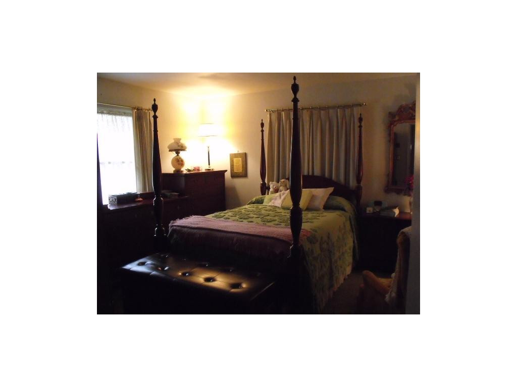 412 Berkeley Road Kingsport, TN 37660 - Photo 15 of 24 Master Bedroom