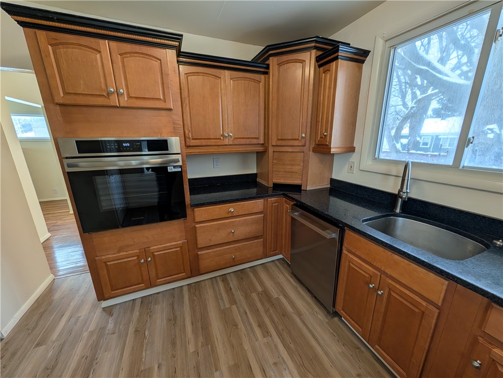 298 Fieldwood Drive Rochester, NY 14609 - Photo 6 of 17