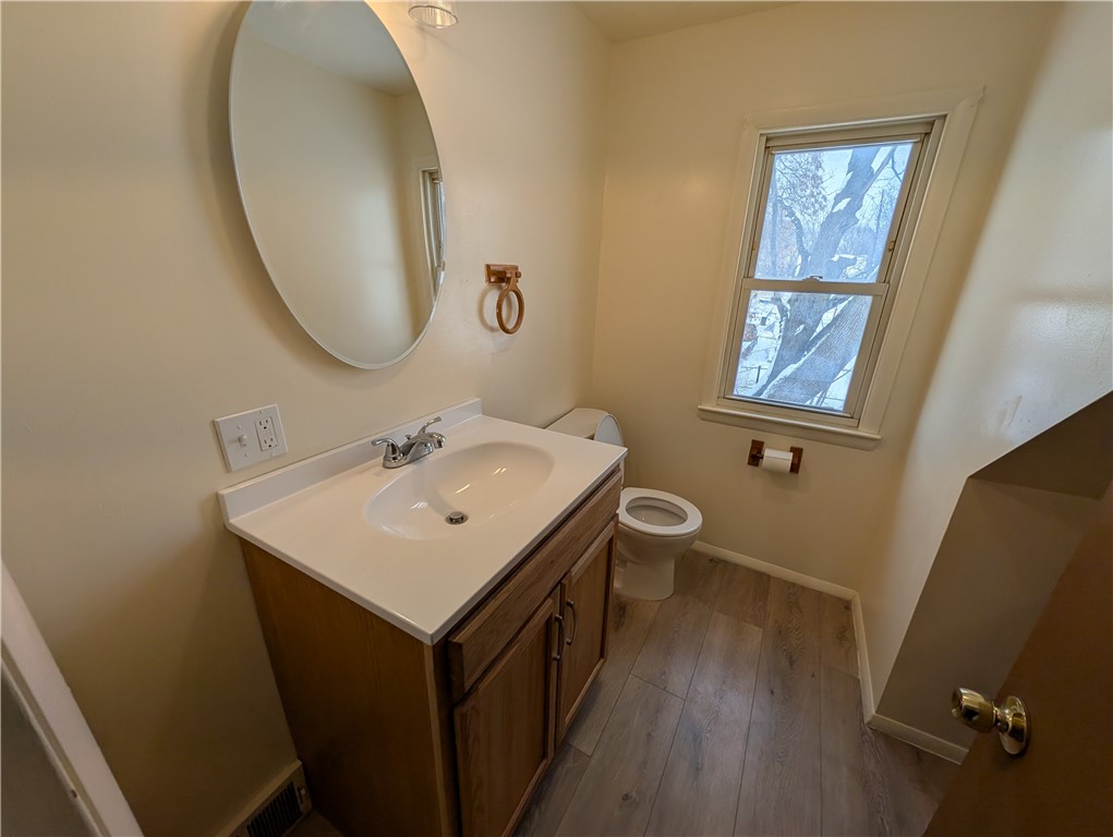 298 Fieldwood Drive Rochester, NY 14609 - Photo 7 of 17