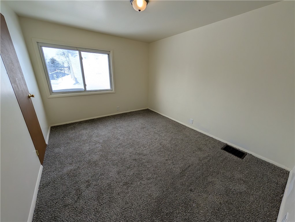 298 Fieldwood Drive Rochester, NY 14609 - Photo 10 of 17