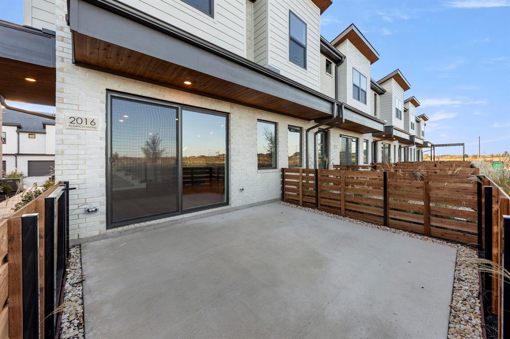 2016 Aldrich Road Celina, TX 75009 - Photo 4 of 28 04. 2016 Aldrich - Patio